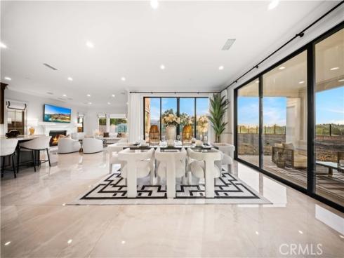 100 Headwaters , Irvine, CA