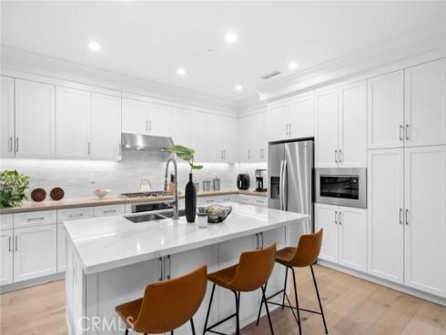 84 Bianco , Irvine, CA