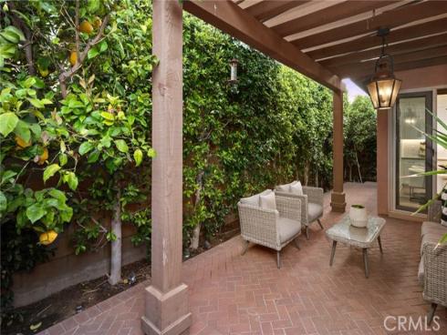 84 Bianco , Irvine, CA