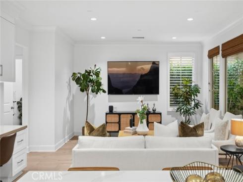 84 Bianco , Irvine, CA