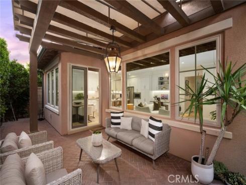 84 Bianco , Irvine, CA