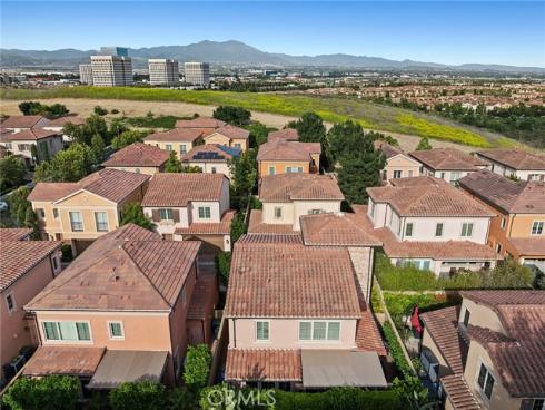 84 Bianco , Irvine, CA