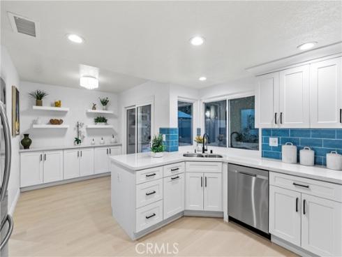 30 Yorktown , Irvine, CA