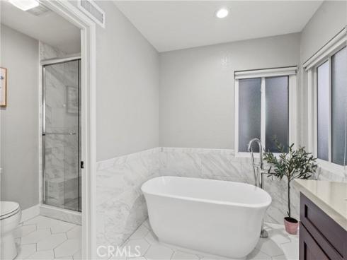 30 Yorktown , Irvine, CA