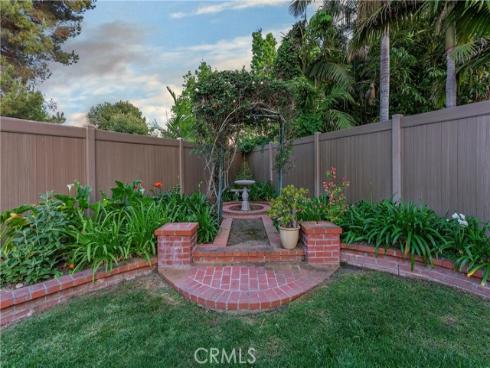 30 Yorktown , Irvine, CA