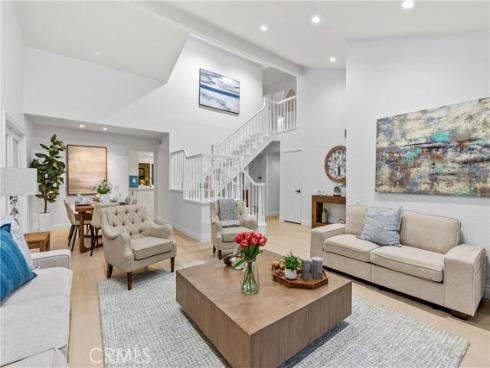 30 Yorktown , Irvine, CA