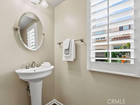 56  Marblehead  , Irvine, CA