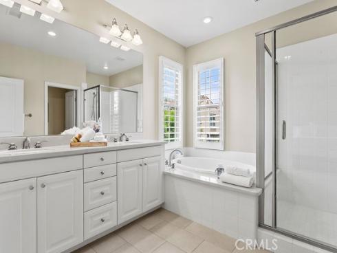 56  Marblehead  , Irvine, CA