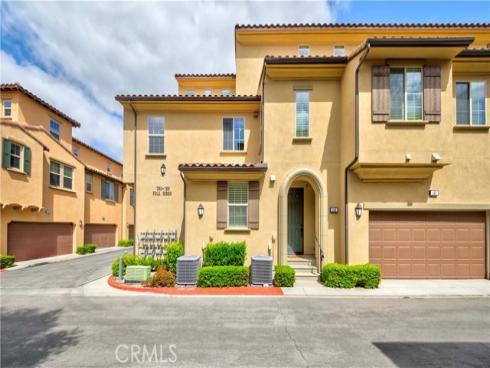 140 Full Moon , Irvine, CA