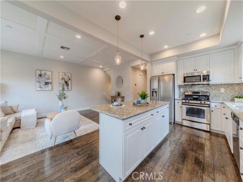 140 Full Moon , Irvine, CA