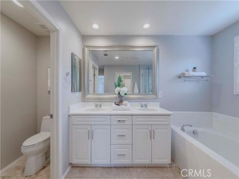 140 Full Moon , Irvine, CA