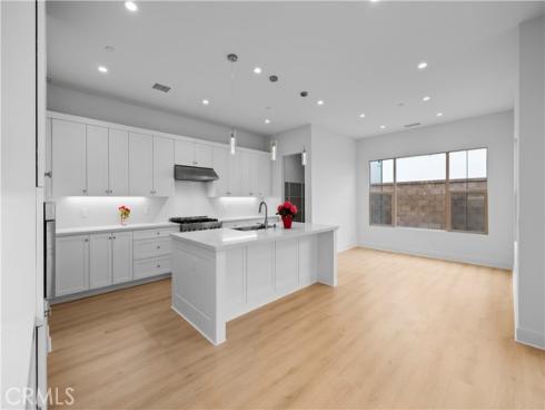 106 Eversedge , Irvine, CA