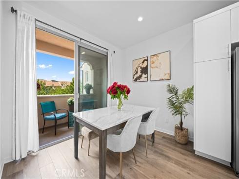 118 Outwest , Irvine, CA