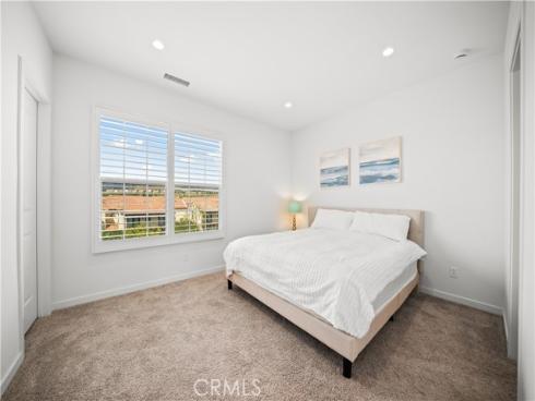 118 Outwest , Irvine, CA