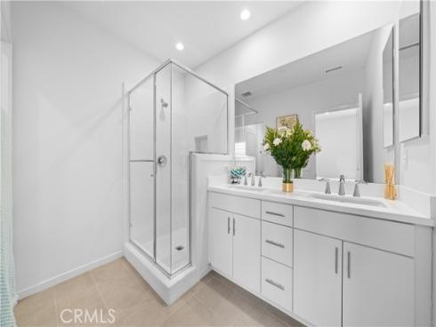 118 Outwest , Irvine, CA