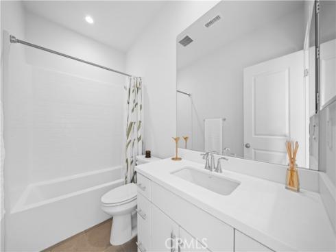 118 Outwest , Irvine, CA