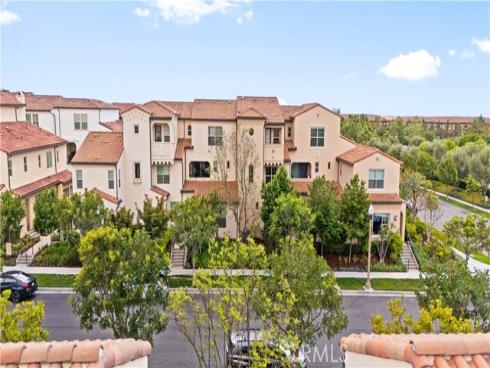 118 Outwest , Irvine, CA