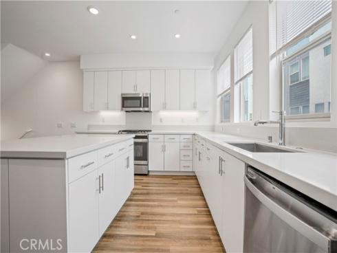 304  Placemark  , Irvine, CA