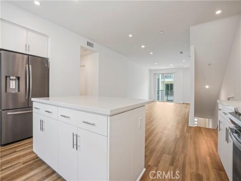 304  Placemark  , Irvine, CA