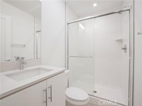 304  Placemark  , Irvine, CA