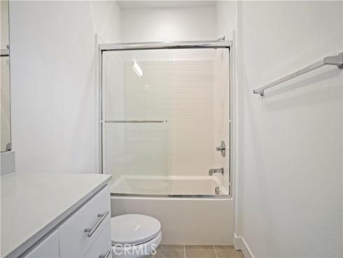 304  Placemark  , Irvine, CA