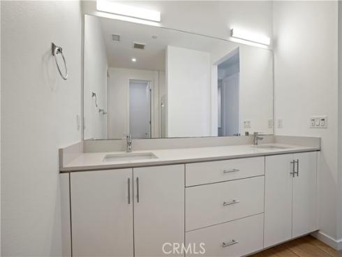 304  Placemark  , Irvine, CA