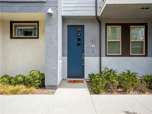 304  Placemark  , Irvine, CA
