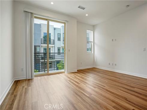 304  Placemark  , Irvine, CA