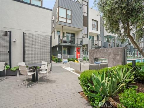 304  Placemark  , Irvine, CA