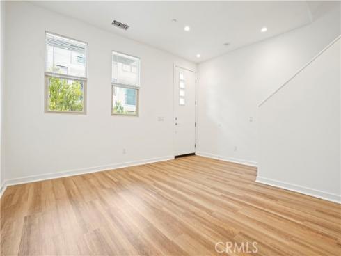 304  Placemark  , Irvine, CA