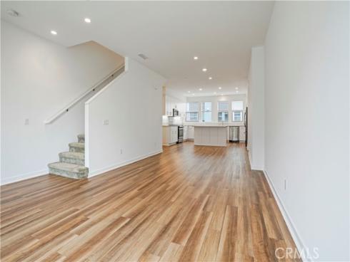 304  Placemark  , Irvine, CA