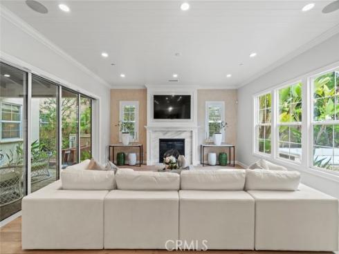 208 Radial , Irvine, CA