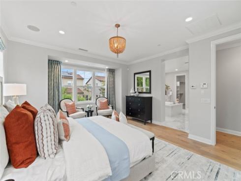 208 Radial , Irvine, CA