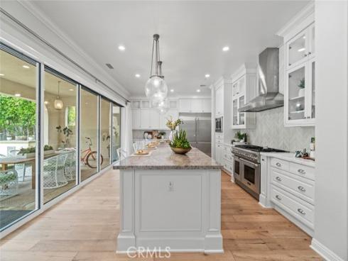 208 Radial , Irvine, CA