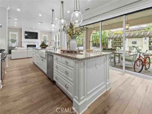 208 Radial , Irvine, CA