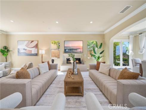 89  Parson Brown  , Irvine, CA