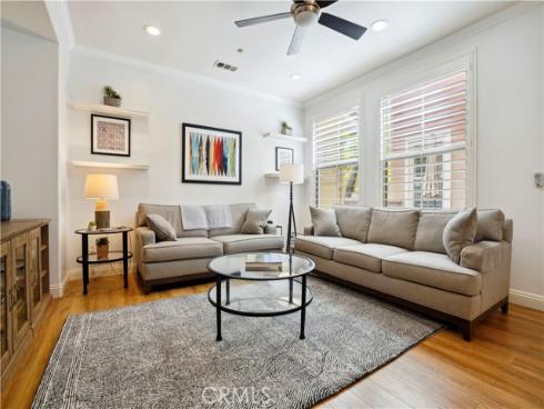 111 Chantilly , Irvine, CA