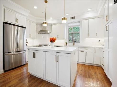 111 Chantilly , Irvine, CA