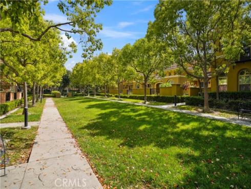 111 Chantilly , Irvine, CA