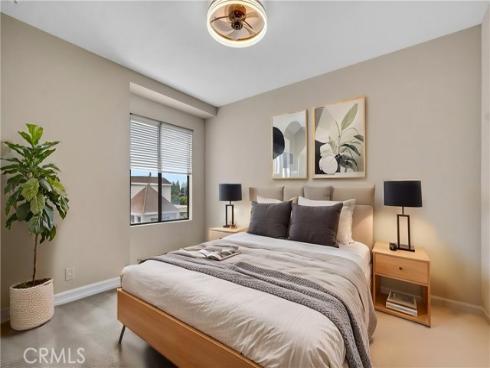401 Deerfield 84 Avenue, Irvine, CA