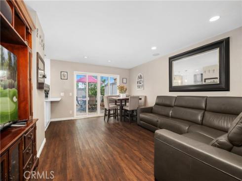 9 Northgrove 11 , Irvine, CA