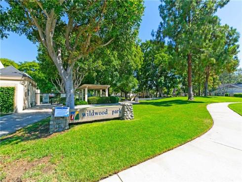 9 Northgrove 11 , Irvine, CA