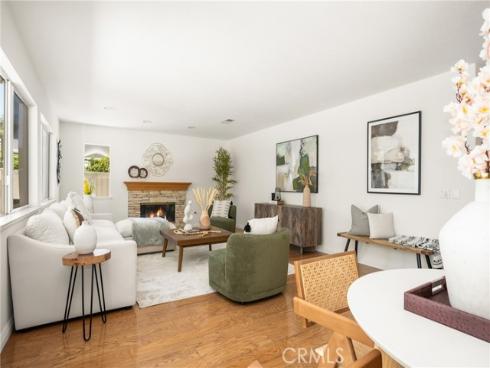 40 Calais , Irvine, CA