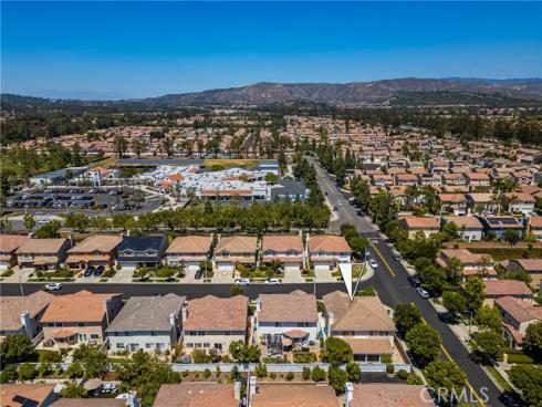 40 Calais , Irvine, CA