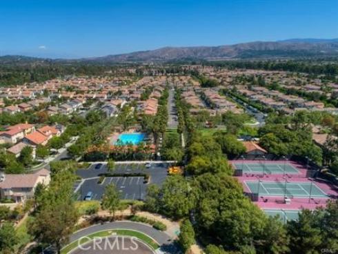 40 Calais , Irvine, CA