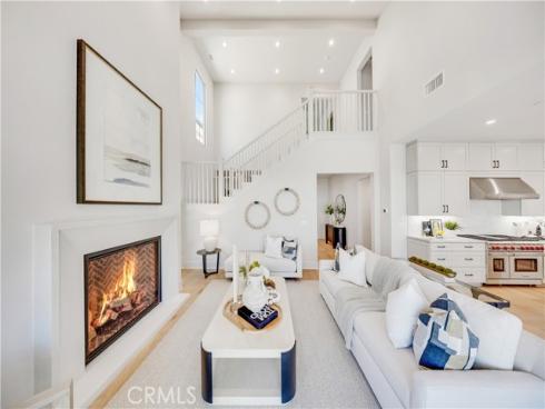 205 Pinnacle , Irvine, CA