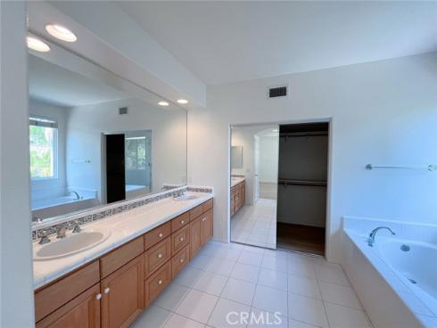 11 Lynnfield , Irvine, CA