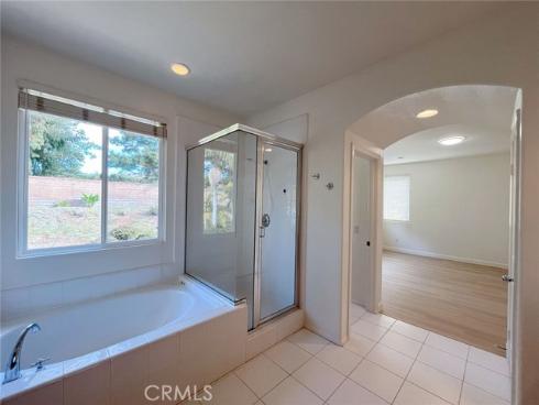 11 Lynnfield , Irvine, CA