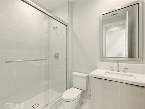 208 Stage , Irvine, CA