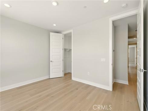 208 Stage , Irvine, CA